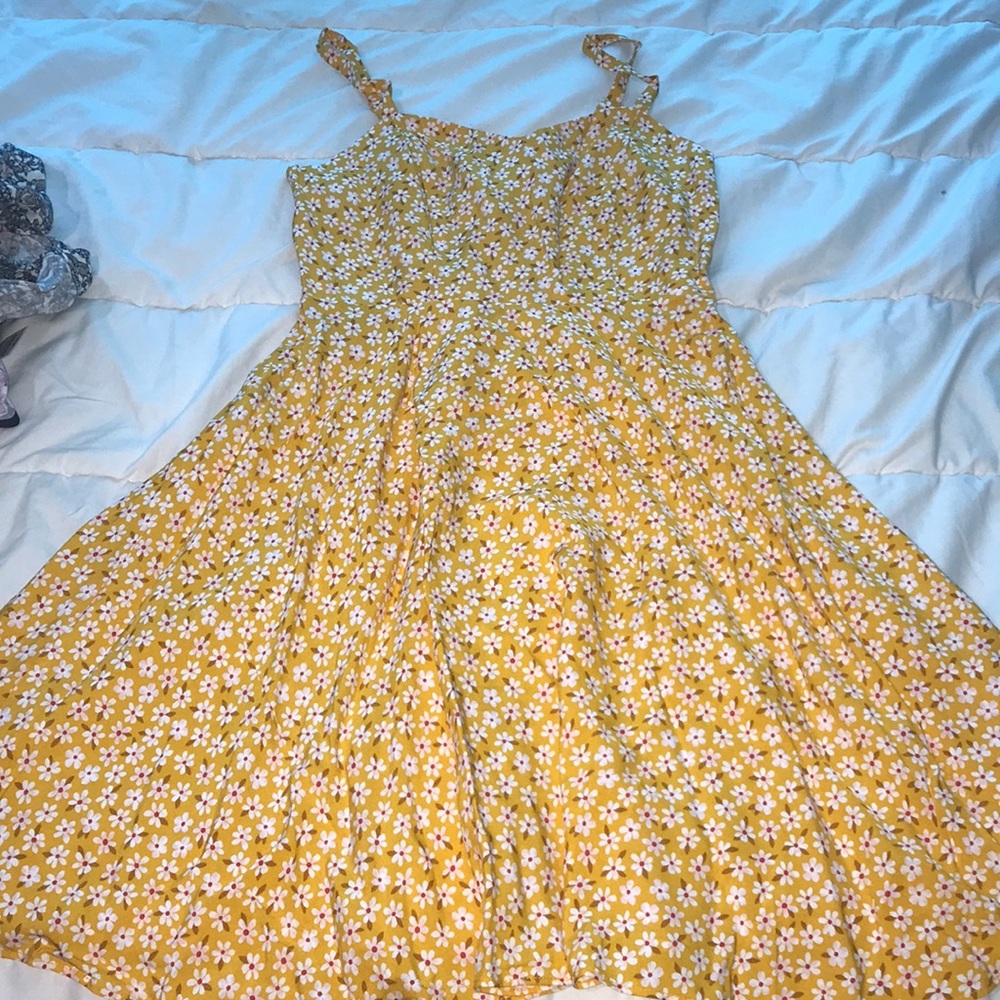 *NWT* old navy yellow sundress :)☀️👗